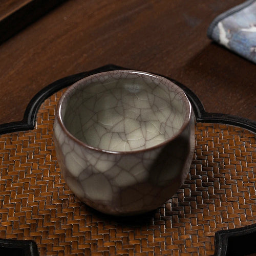 Handmade Blue Porcelain Tea Cup Gongfu Ceramic Cup Vintage Style Ice Crack Pattern Ruiyuan City Origin Tea Lovers Cup